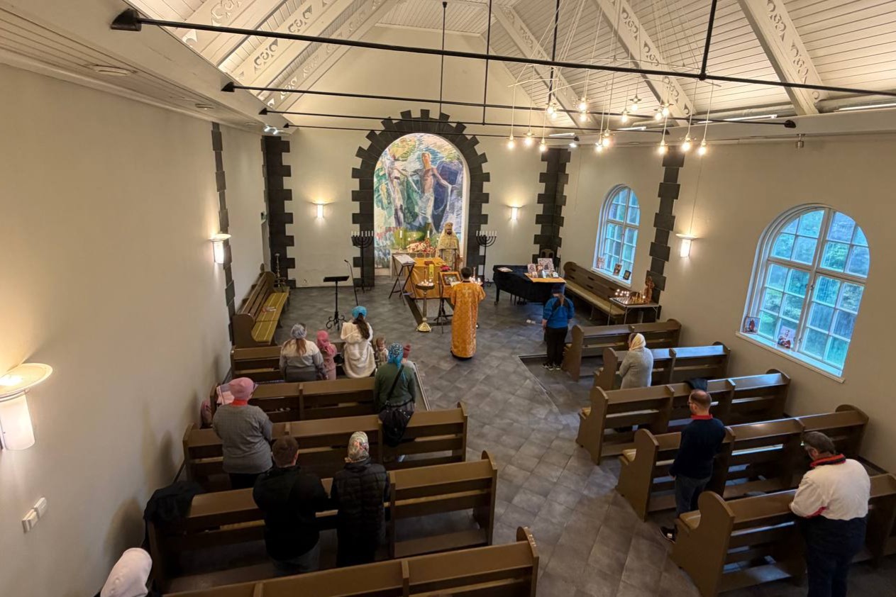 Med Guds hjelp ble liturgien feiret! - 1